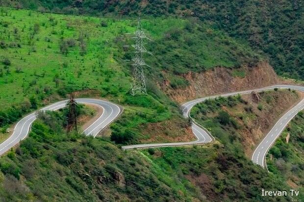 Rusiya sərhədçiləri Zəngəzurda keçid məntəqələrini bağlayırlar