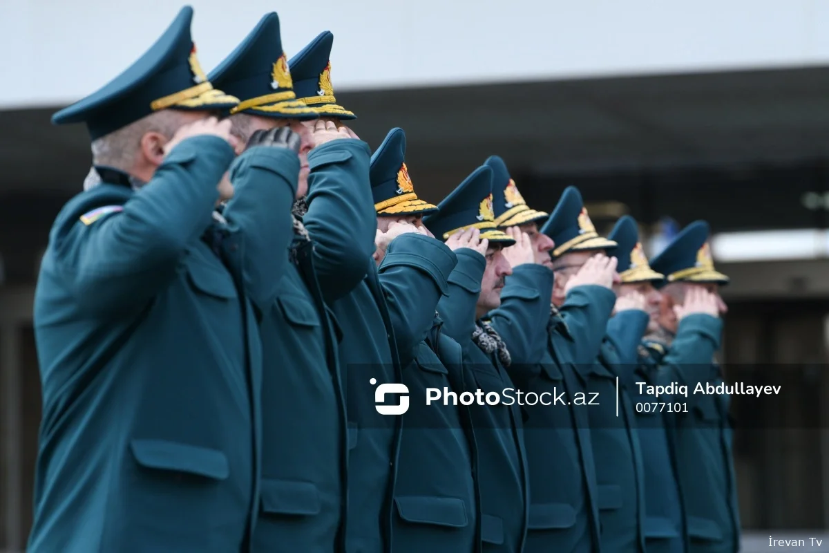 Prezident DSX-nin hərbi qulluqçularına "general-mayor" ali hərbi rütbəsi verdi